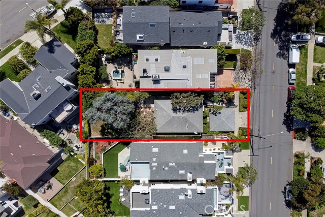 607 Sapphire St., Redondo Beach, California 90277, 2 Bedrooms Bedrooms, ,1 BathroomBathrooms,Residential,Sold,Sapphire St.,SB22047137