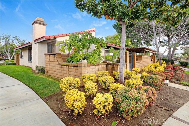 Detail Gallery Image 2 of 20 For 9849 Allesandro Ct, Rancho Cucamonga,  CA 91730 - 2 Beds | 1 Baths