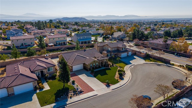 Detail Gallery Image 35 of 37 For 6643 N Ofelia Dr, San Bernardino,  CA 92407 - 4 Beds | 3 Baths