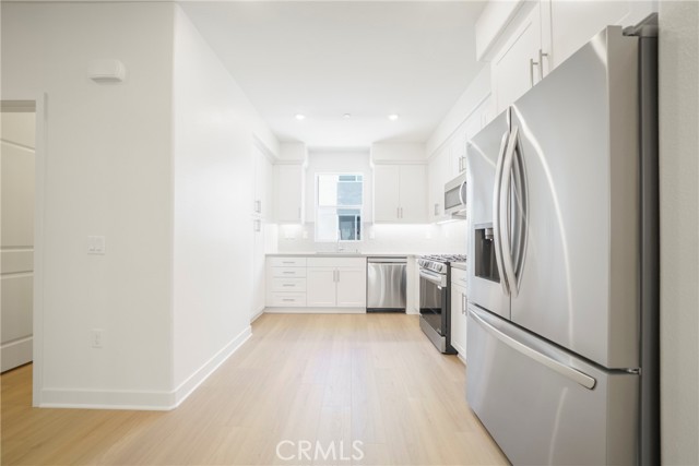 Detail Gallery Image 11 of 48 For 1816 E 1st St, Santa Ana,  CA 92705 - 3 Beds | 2/1 Baths