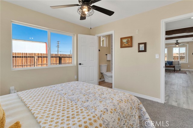 29246 Radio Rd, Barstow CA: https://media.crmls.org/medias/b98e4dcf-ba5b-4fc1-938e-18cb69bb3f67.jpg