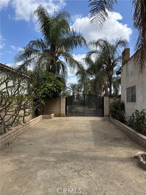 10980 Norwood Avenue, Riverside CA: https://media.crmls.org/medias/b98ecbf9-9cc8-4972-ad06-ef6539756c43.jpg