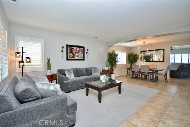 35944 Wilcox Lane, Murrieta CA: https://media.crmls.org/medias/b98f03a5-3495-4db7-a5ea-d420ada05c36.jpg