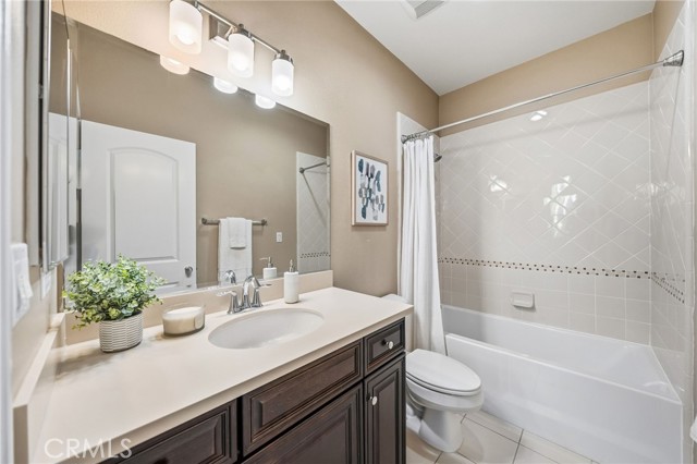 914 Tucana, San Marcos CA: https://media.crmls.org/medias/b98f8d25-f91a-4fdb-832c-2764f0f38130.jpg