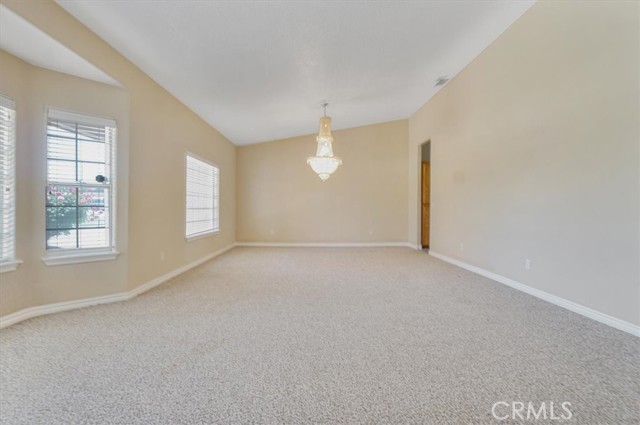 6940 Oak Vista Lane, Oak Hills CA: https://media.crmls.org/medias/b98fa233-47a4-4dcf-88f2-7935da790cfa.jpg