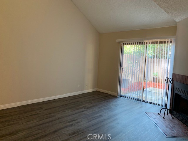 Detail Gallery Image 13 of 17 For 235 E Chestnut Ave #L,  Monrovia,  CA 91016 - 3 Beds | 3 Baths