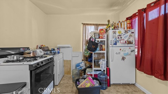 Detail Gallery Image 10 of 41 For 10718 Owens Way, El Monte,  CA 91733 - – Beds | – Baths