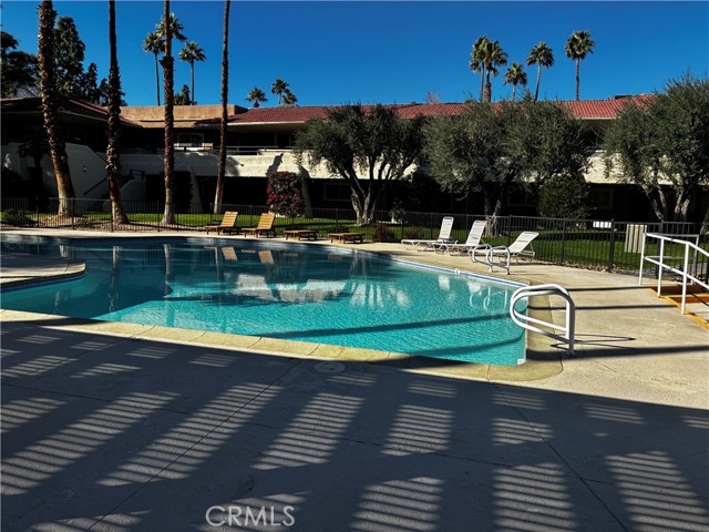 Detail Gallery Image 11 of 13 For 575 N Villa Ct #107,  Palm Springs,  CA 92262 - 1 Beds | 1 Baths