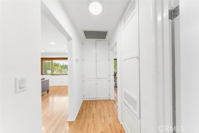 Detail Gallery Image 22 of 31 For 12329 Burton St, North Hollywood,  CA 91605 - 4 Beds | 2/1 Baths