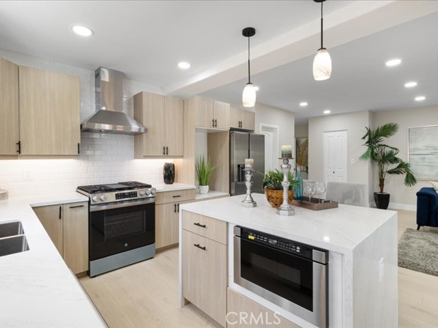 4609 Highgrove Avenue, Torrance CA: https://media.crmls.org/medias/b993897e-3fee-4d46-b41b-3369a803323f.jpg