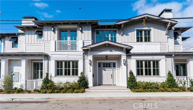 719 19th Street, Manhattan Beach, California 90266, 6 Bedrooms Bedrooms, ,2 BathroomsBathrooms,Residential,Sold,19th,SB17036769