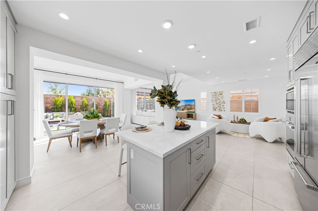 MLS #OC25246259 image #14