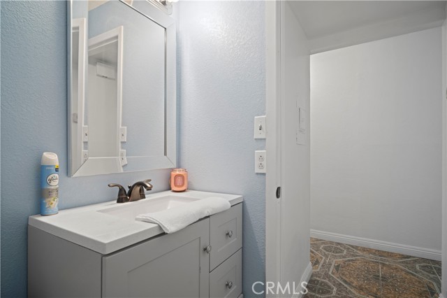 Detail Gallery Image 20 of 44 For 2455 Saint Elmo Dr, San Bernardino,  CA 92410 - 3 Beds | 2 Baths
