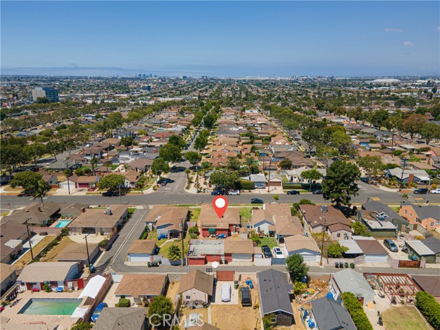 11028 Spinning Avenue, Inglewood CA: https://media.crmls.org/medias/b99674db-b0b9-4f90-9bb9-0659985419ab.jpg
