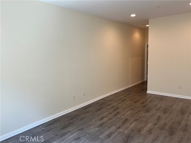 Detail Gallery Image 24 of 35 For 230 S Jackson St #204,  Glendale,  CA 91205 - 2 Beds | 2 Baths