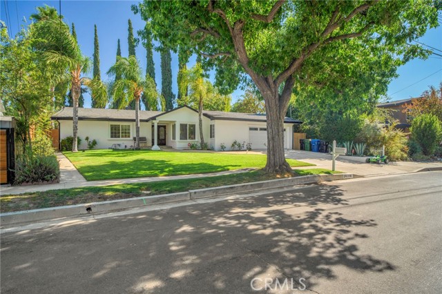 Detail Gallery Image 1 of 1 For 24100 Philiprimm St, Woodland Hills,  CA 91367 - 4 Beds | 3/1 Baths