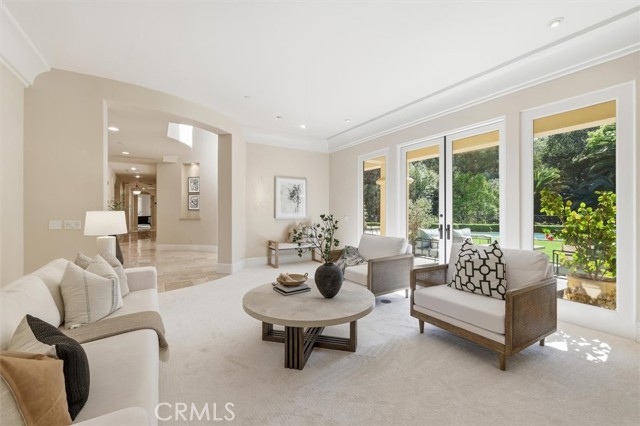 Detail Gallery Image 18 of 59 For 1852 Sharon, Santa Ana,  CA 92705 - 5 Beds | 4/1 Baths