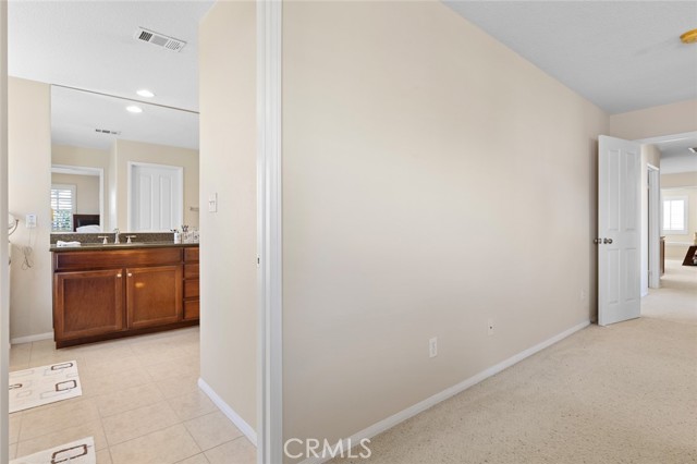 Detail Gallery Image 4 of 61 For 332 Sagehen Ct, Corona,  CA 92878 - 4 Beds | 2/1 Baths