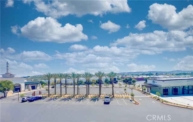 22019 Florence Circle, Walnut CA: https://media.crmls.org/medias/b998c314-7fbf-455c-a3fd-777da5fac9bb.jpg