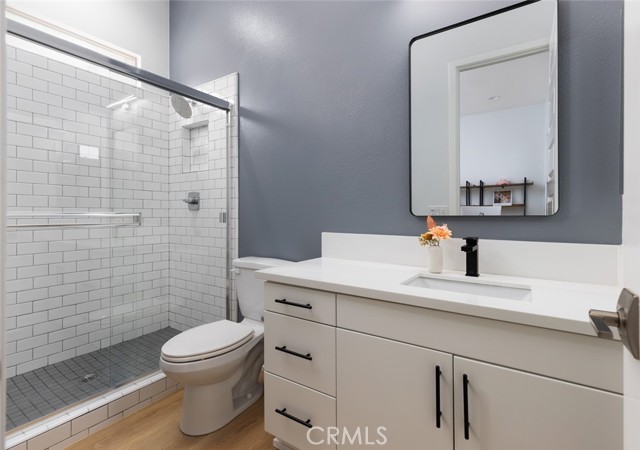 15 Ebb Tide Circle, Newport Beach CA: https://media.crmls.org/medias/b9995d42-e1fb-44af-a080-6a0972840ca3.jpg