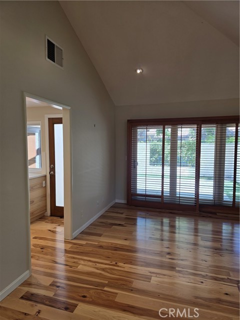 Detail Gallery Image 11 of 33 For 4042 Stoneriver Ct, Westlake Village,  CA 91362 - 3 Beds | 2 Baths