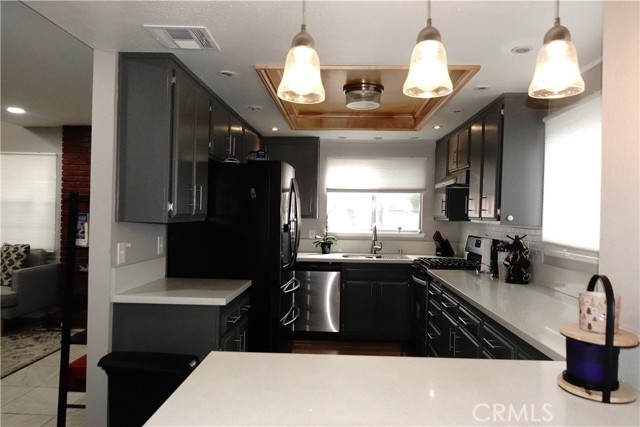Detail Gallery Image 11 of 27 For 43743 Veronique St, Lancaster,  CA 93535 - 2 Beds | 2 Baths