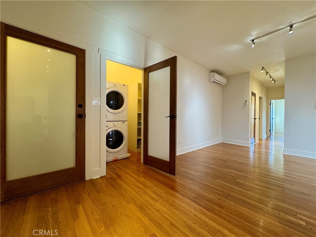 MLS #WS25253553 image #5