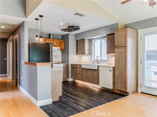 Detail Gallery Image 8 of 16 For 2690 Chaparral Ln, Paso Robles,  CA 93446 - 3 Beds | 1 Baths