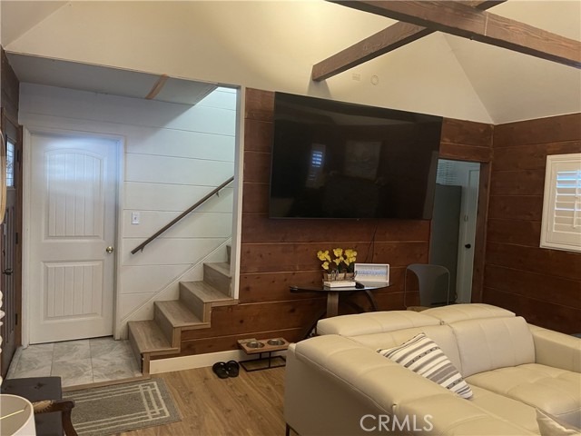 Detail Gallery Image 10 of 21 For 1350 Oak, Lake Arrowhead,  CA 92352 - 2 Beds | 1/1 Baths