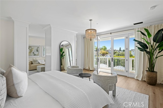 Detail Gallery Image 32 of 55 For 2307 Arbutus St, Newport Beach,  CA 92660 - 6 Beds | 6/1 Baths