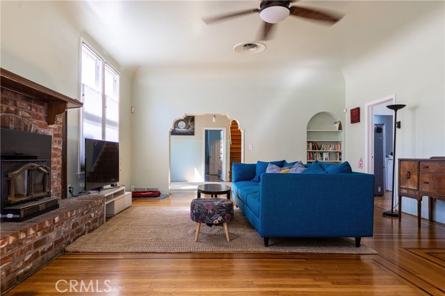 Detail Gallery Image 9 of 52 For 320 W 21st St, Merced,  CA 95340 - 4 Beds | 2 Baths