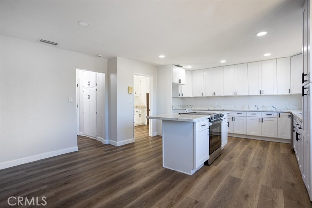 Detail Gallery Image 14 of 56 For 44750 Adobe Dr, Hemet,  CA 92544 - 3 Beds | 2/1 Baths