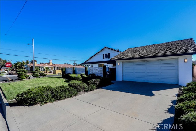 7604 Muller Street, Downey, California 90241, 3 Bedrooms Bedrooms, ,3 BathroomsBathrooms,Single Family Residence,For Sale,Muller,DW24231386