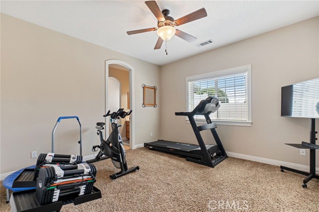 Detail Gallery Image 36 of 73 For 14260 Chinook Rd, Apple Valley,  CA 92307 - 5 Beds | 5/3 Baths