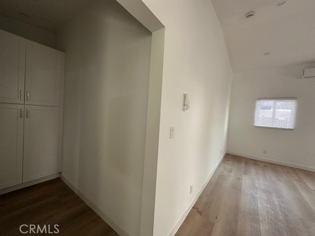 19432 1/2 Keswick Street, Reseda CA: https://media.crmls.org/medias/b99e5a54-875d-4c42-89c2-1706413d8085.jpg