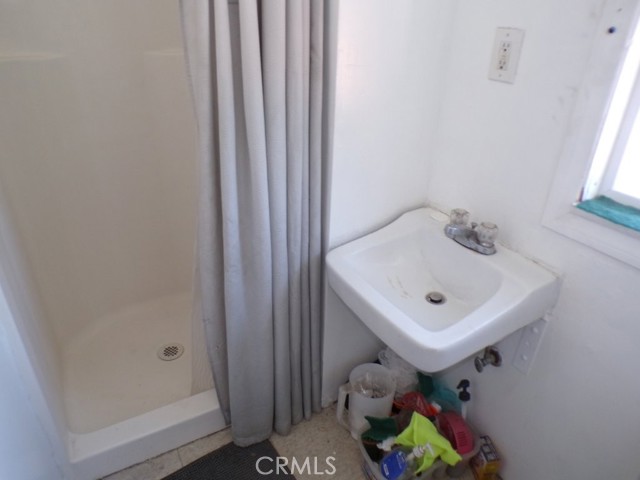 515 S Coronado Street, Los Angeles CA: https://media.crmls.org/medias/b99e828e-9823-4c3e-a27a-509e2f82be1e.jpg
