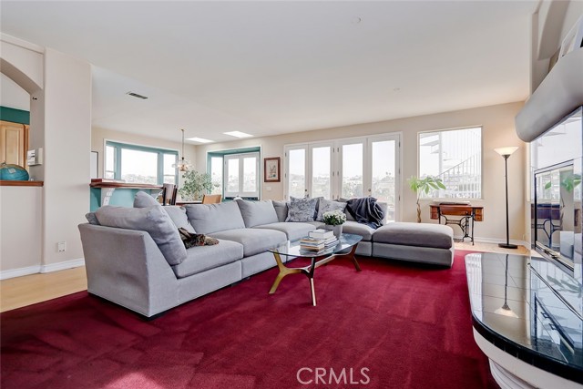 1936 Loma Drive, Hermosa Beach, California 90254, 3 Bedrooms Bedrooms, ,3 BathroomsBathrooms,Residential,Sold,Loma,SB21238629