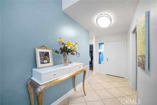 Detail Gallery Image 7 of 31 For 34 Lone #40,  Irvine,  CA 92604 - 2 Beds | 2 Baths