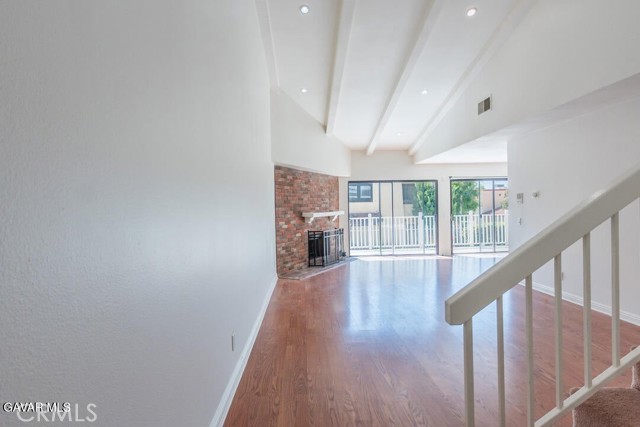 Front Image Thumbnail for CRSR25258197