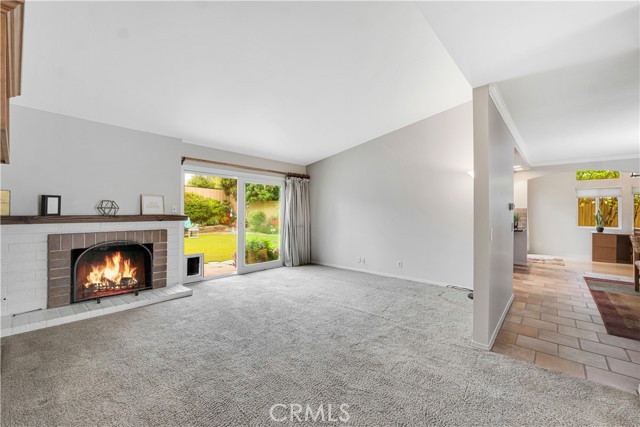 1551 Bridgegate Street photo 2