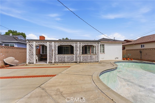 Detail Gallery Image 40 of 46 For 10456 Mapledale, Bellflower,  CA 90706 - 3 Beds | 2 Baths