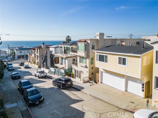 Detail Gallery Image 6 of 19 For 135 29th St, Hermosa Beach,  CA 90254 - – Beds | – Baths