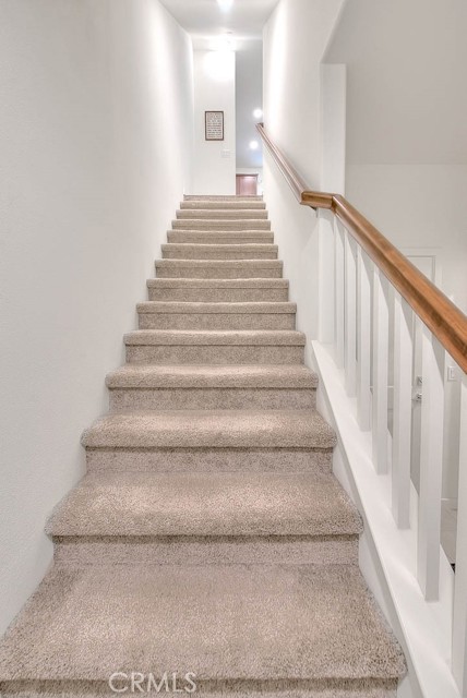 831 Wintergreen Way, Upland CA: https://media.crmls.org/medias/b9a24586-1f39-4ec4-92ab-1e660cf3ccda.jpg
