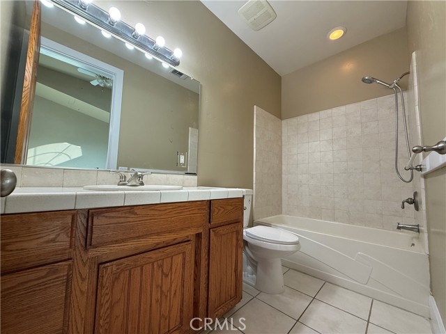 1312 Oak Ridge Way, Paso Robles CA: https://media.crmls.org/medias/b9a28811-6ef4-47e9-82ea-9db8954fe3a9.jpg