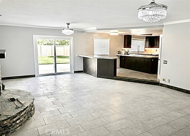 Detail Gallery Image 3 of 9 For 2286 San Joaquin East, Canyon Lake,  CA 92587 - 5 Beds | 2/1 Baths