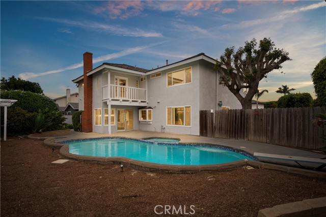 Detail Gallery Image 2 of 52 For 21941 Oceanview Ln, Huntington Beach,  CA 92646 - 4 Beds | 2/1 Baths