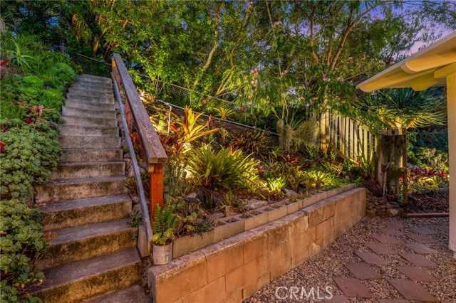 1670 Alta Vista, Vista CA: https://media.crmls.org/medias/b9a2e8ed-3f78-4e7f-8df4-898d2349ecf1.jpg