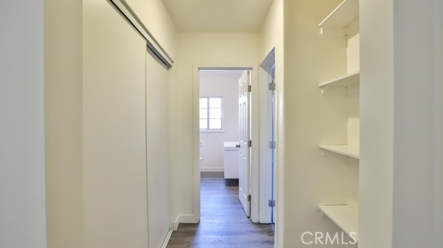 515 S Van Ness Avenue, Santa Ana CA: https://media.crmls.org/medias/b9a60bd4-5ae6-4e07-9a7b-bfbd267fa47e.jpg