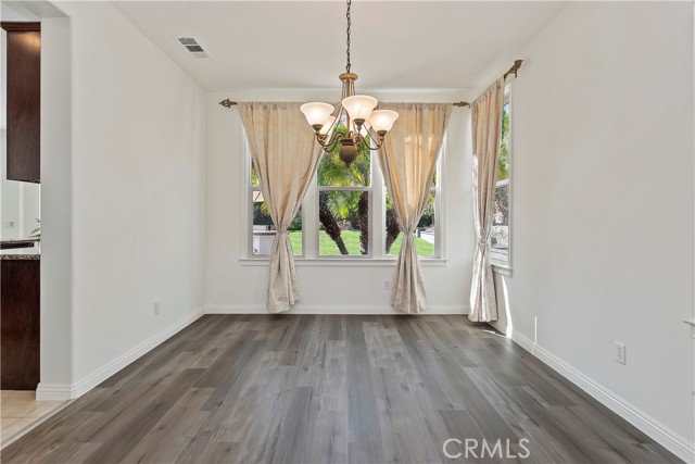 Detail Gallery Image 10 of 44 For 1678 Honors, Corona,  CA 92883 - 4 Beds | 4 Baths