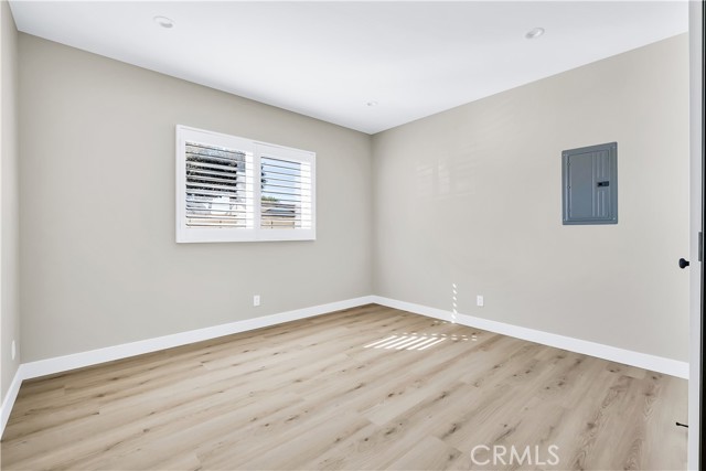 Image 34 of 51 For 5602 Verdura Ave